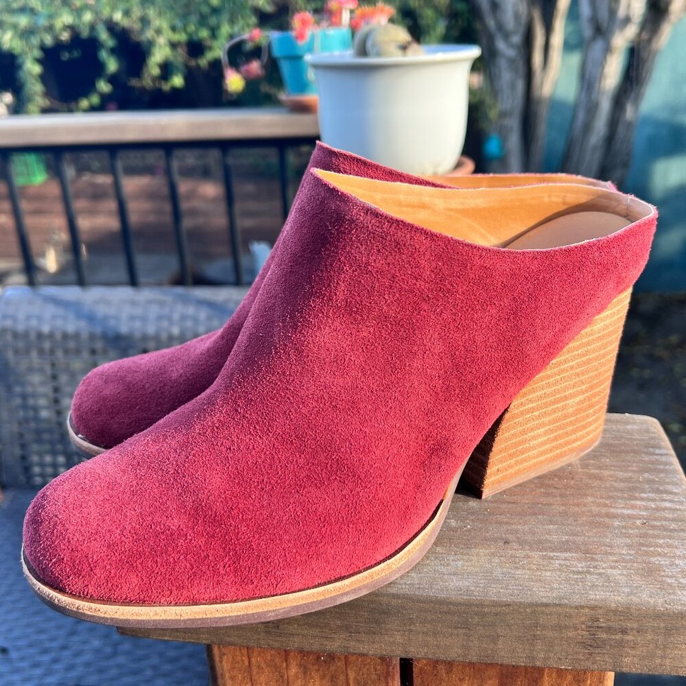 KORK-EASE Challis Women's Size 11 Maroon Suede Slide-on  w/3/12" Heel